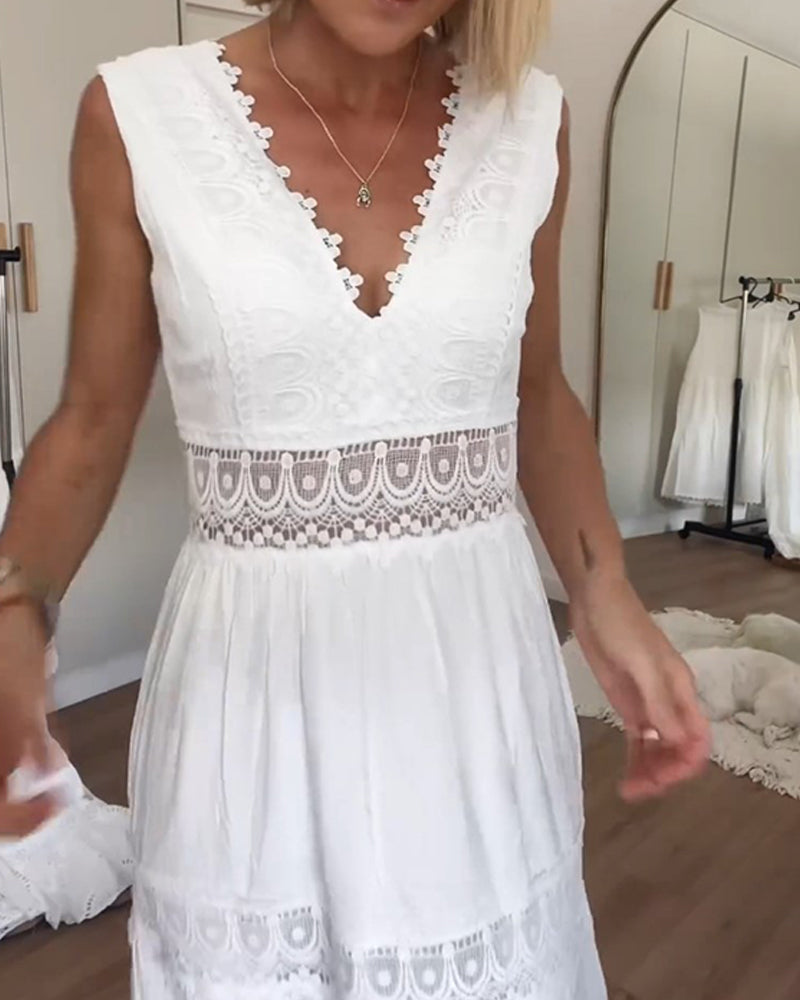 Robe Camisole à Décolleté en V en Dentelle Alexa™