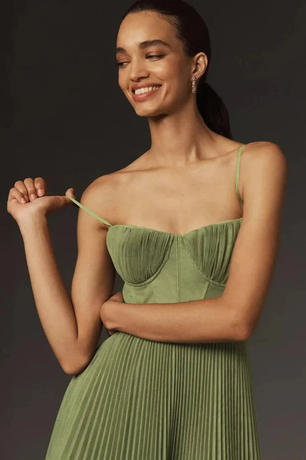 Robe Longue Femme Lovisa ™ - Élégance en Tulle Plissé pour Toutes Vos Soirées