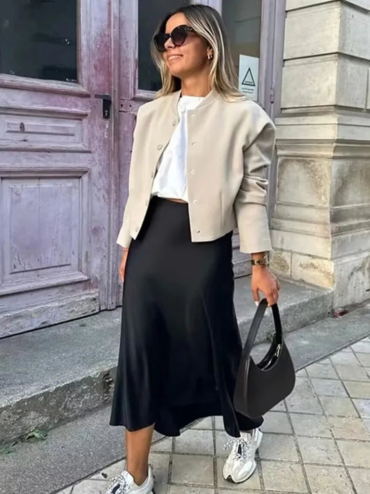 Drew | Jupe midi en satin classique au style luxueux