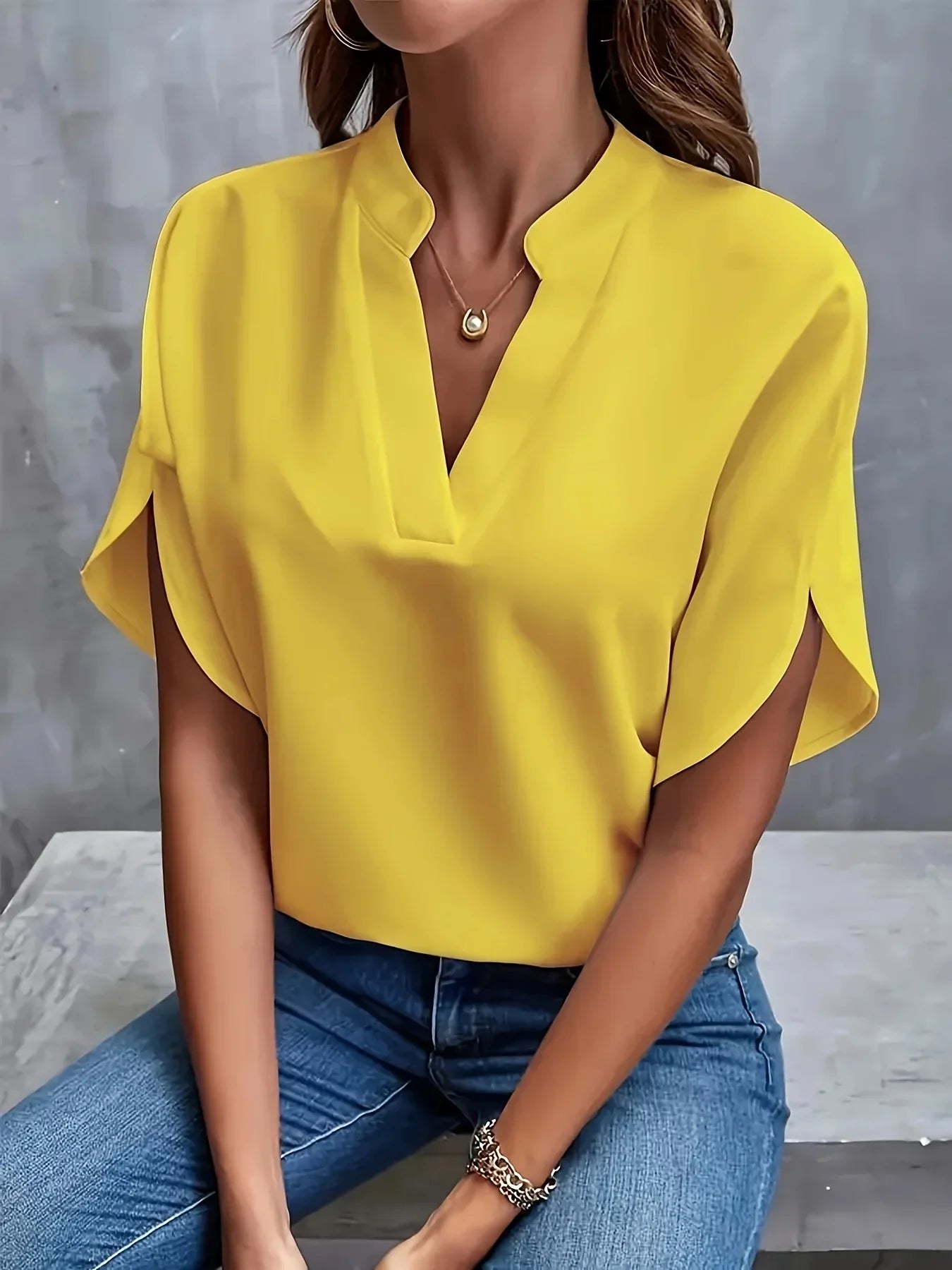 Thalia | Élégante blouse au design sophistiqué