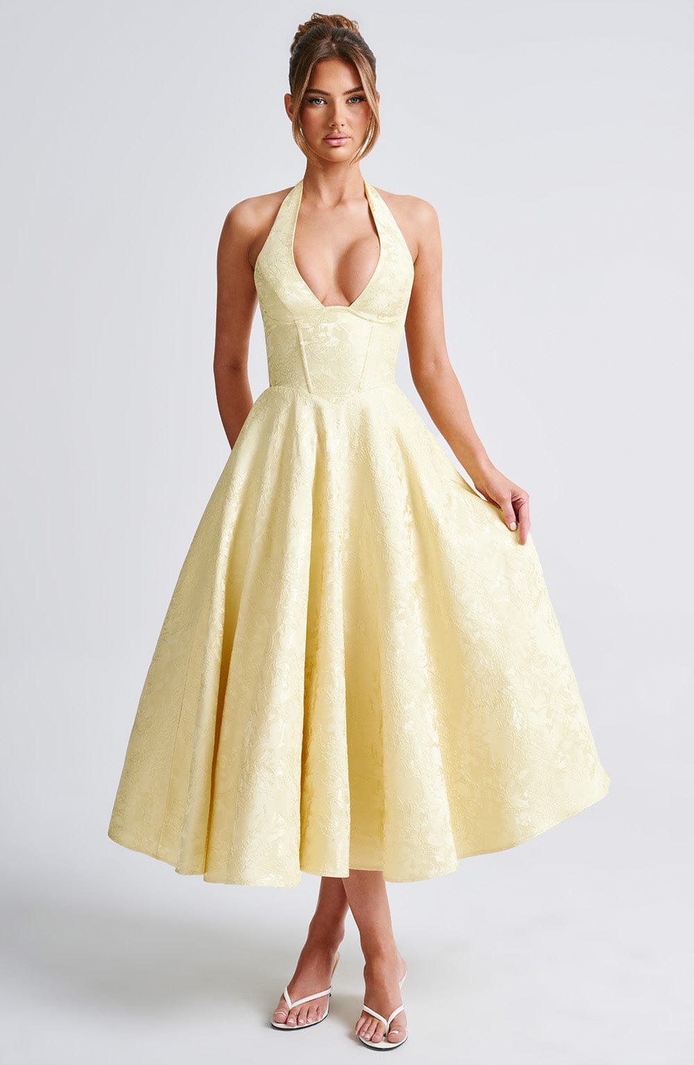 Clara™ — Robe Midi Élégante avec Décolleté Plongeant