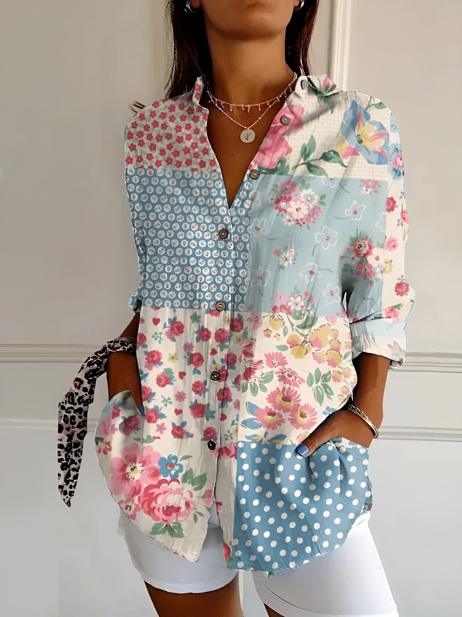 Avril | Blouse Chic aux Imprimés Ludiques