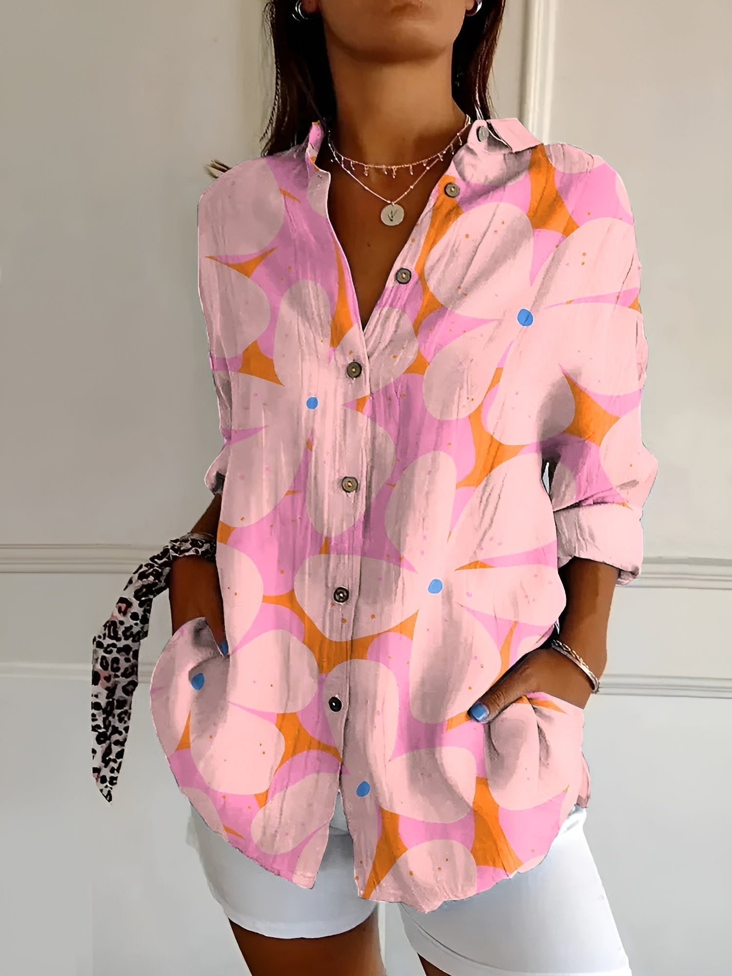 Avril | Blouse Chic aux Imprimés Ludiques