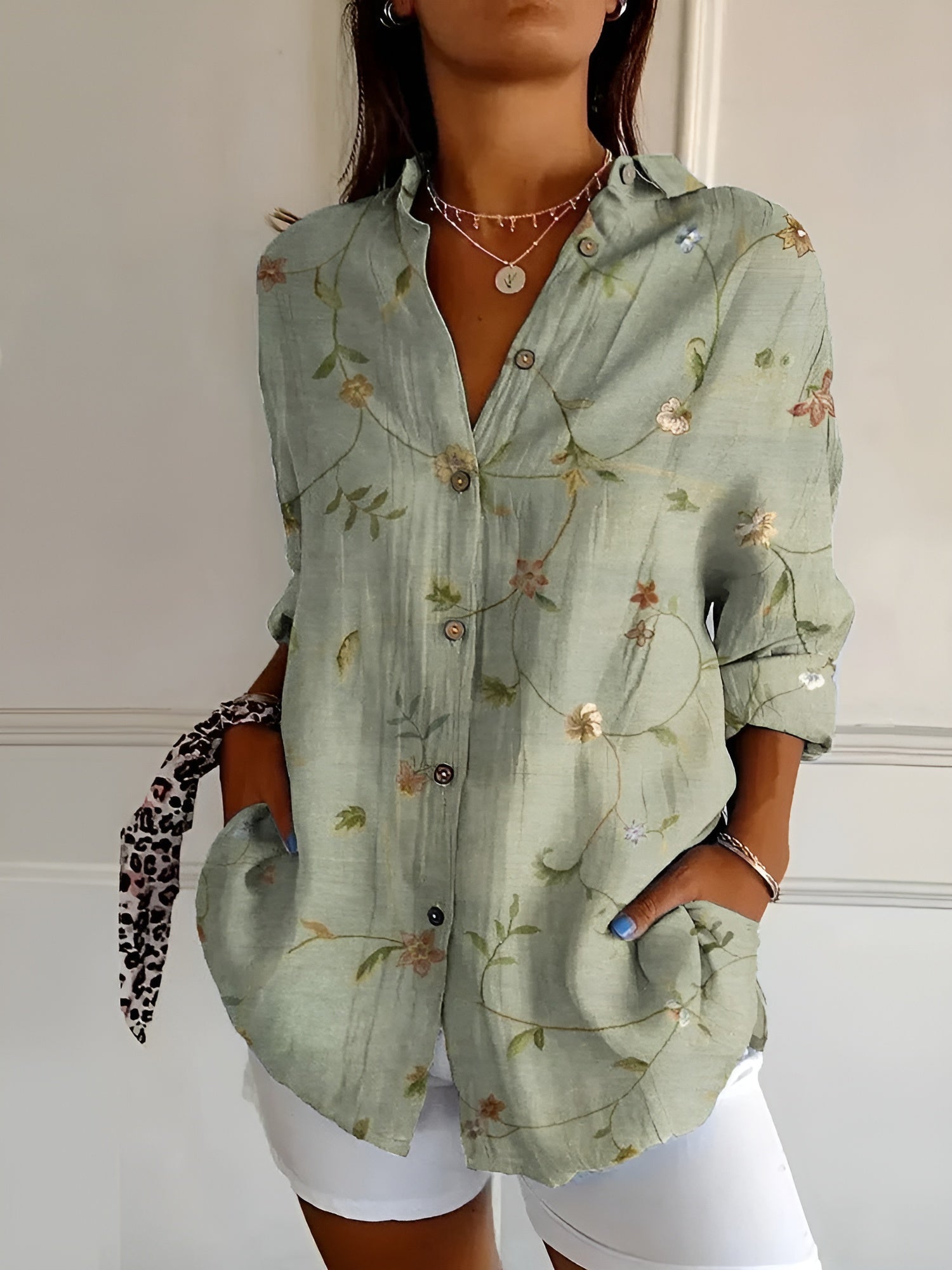 Avril | Blouse Chic aux Imprimés Ludiques