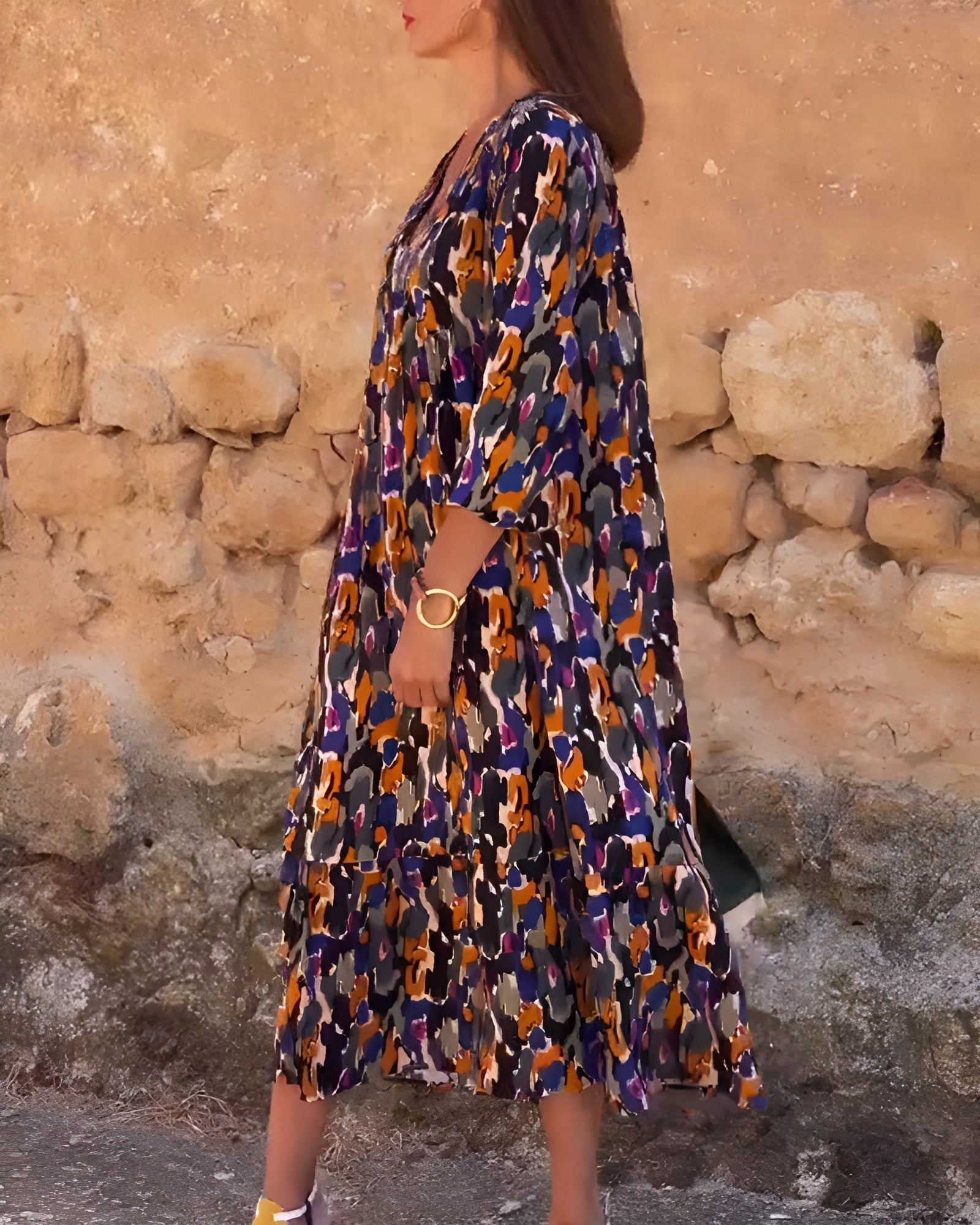 VIOLETTA | Robe Longue en V au Motif Rétro pour un Confort Élégant en Toute Occasion