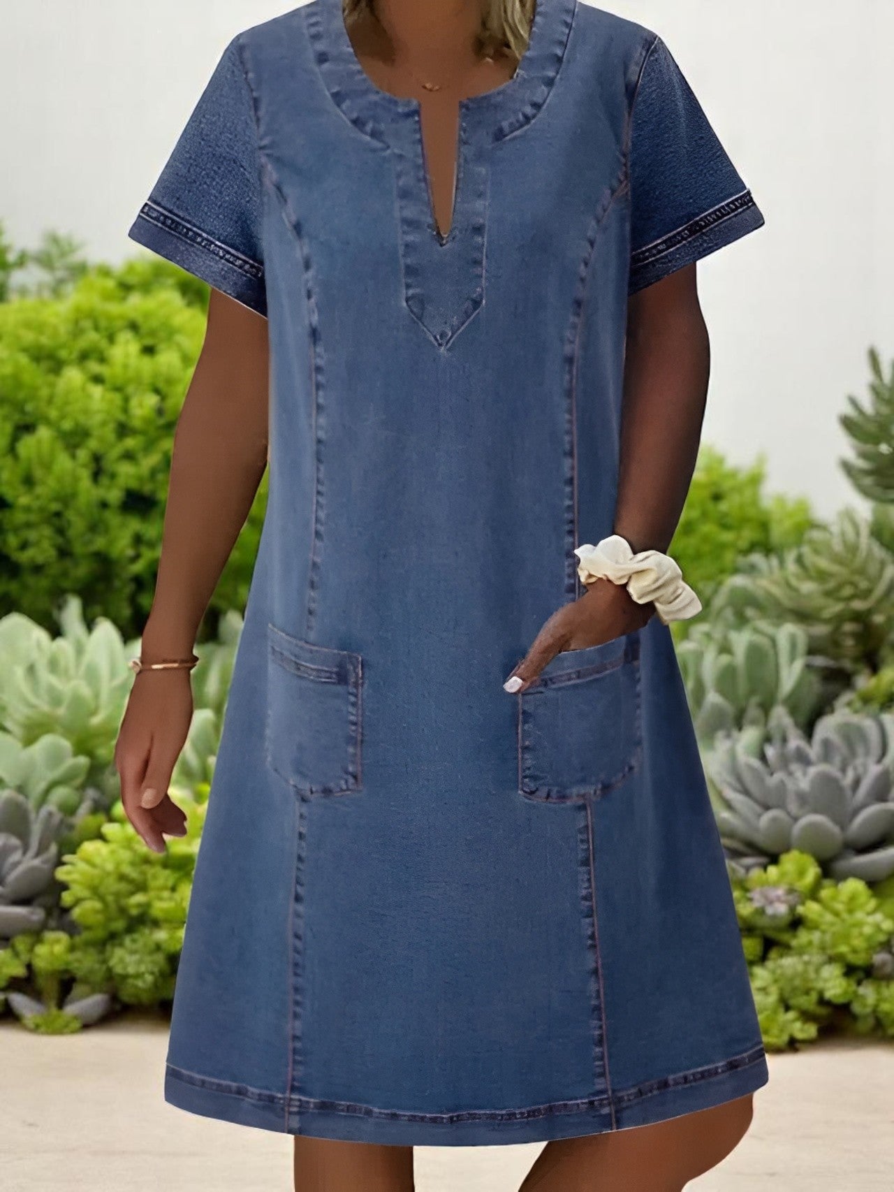 Gilja | Robe Casual au Design Éternel