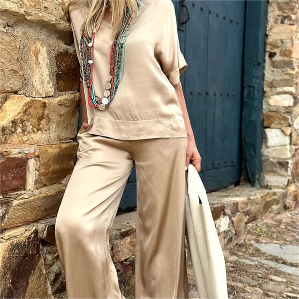 Ensemble deux pièces haut manches courtes col V + pantalon large